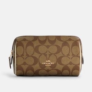 Cosmetic Case 17 In Signature Canvas